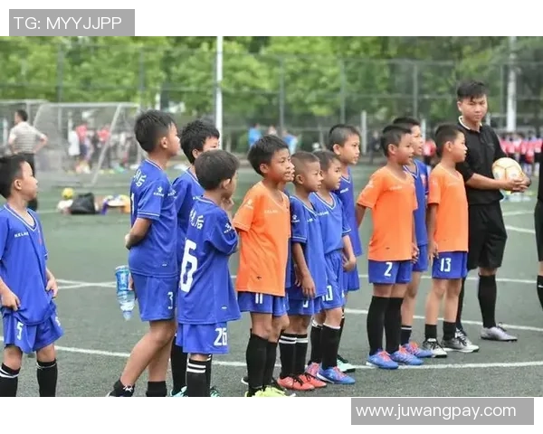 小学足球课视频下载分享提升孩子运动兴趣与技能的最佳选择 小学足球课视频下载分享提升孩子运动兴趣与技能的最佳选择